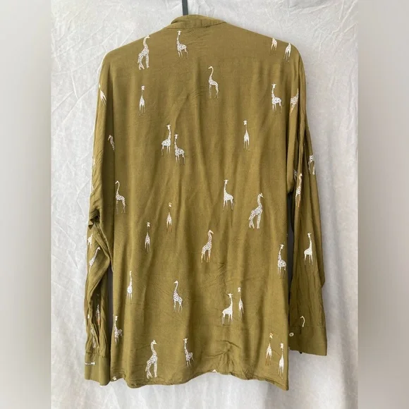 Mango - printed giraffe blouse in khaki - Picture 2 of 4